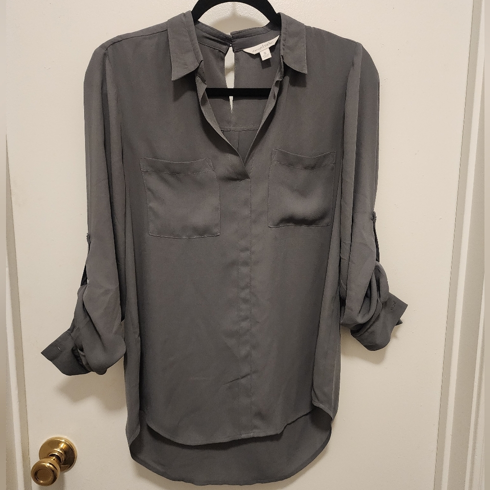 Charming charlie gray v neck top small